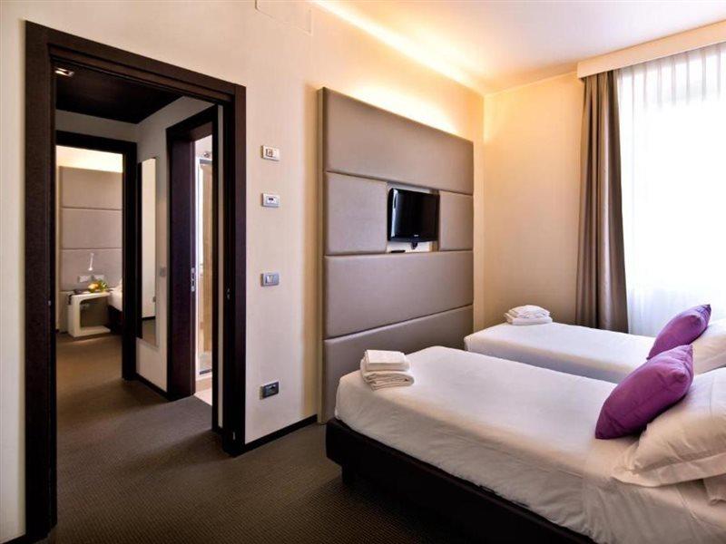 Th Assisi - Hotel Cenacolo Exteriör bild