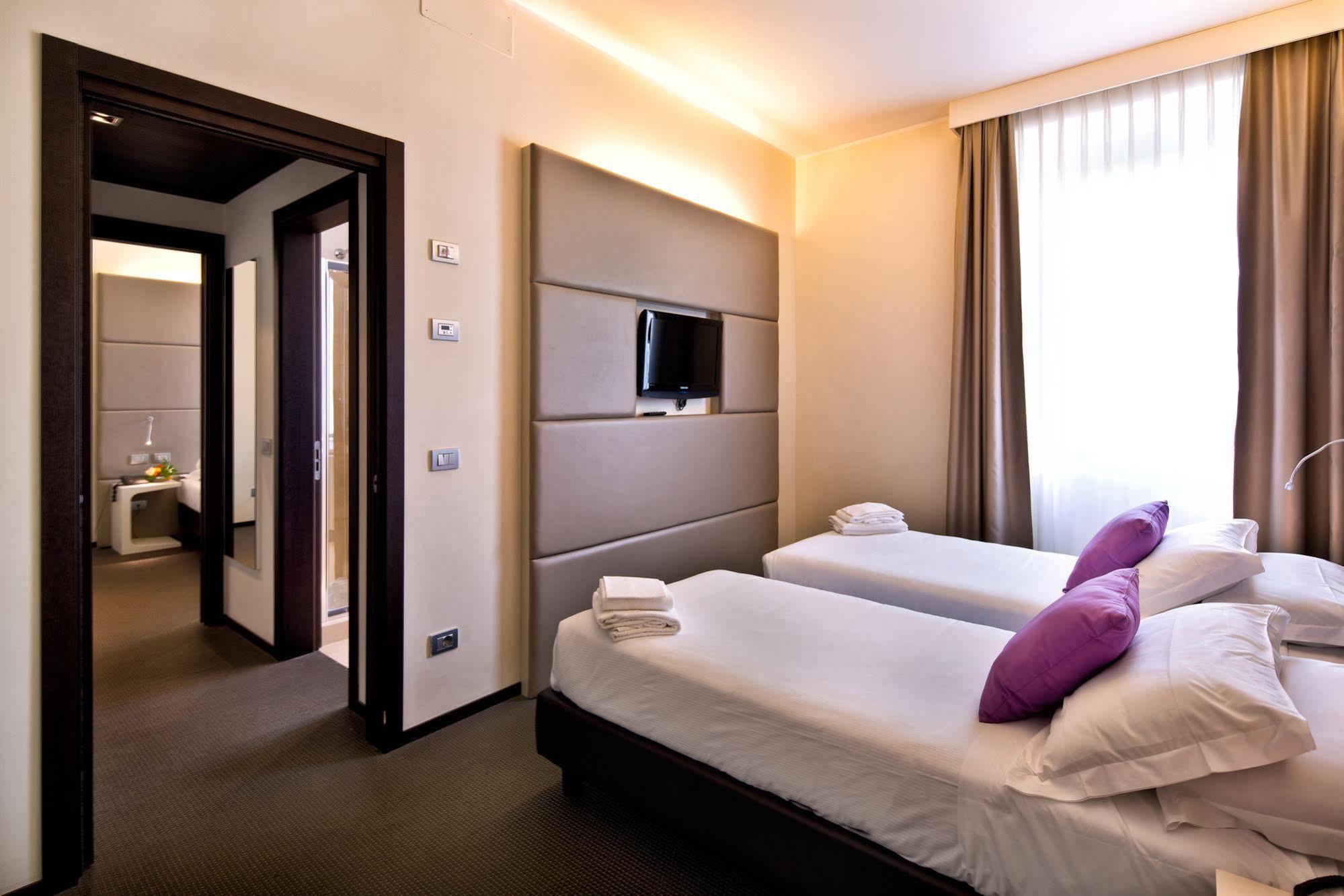 Th Assisi - Hotel Cenacolo Exteriör bild