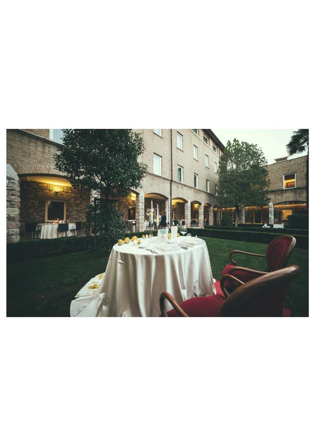 Th Assisi - Hotel Cenacolo Exteriör bild