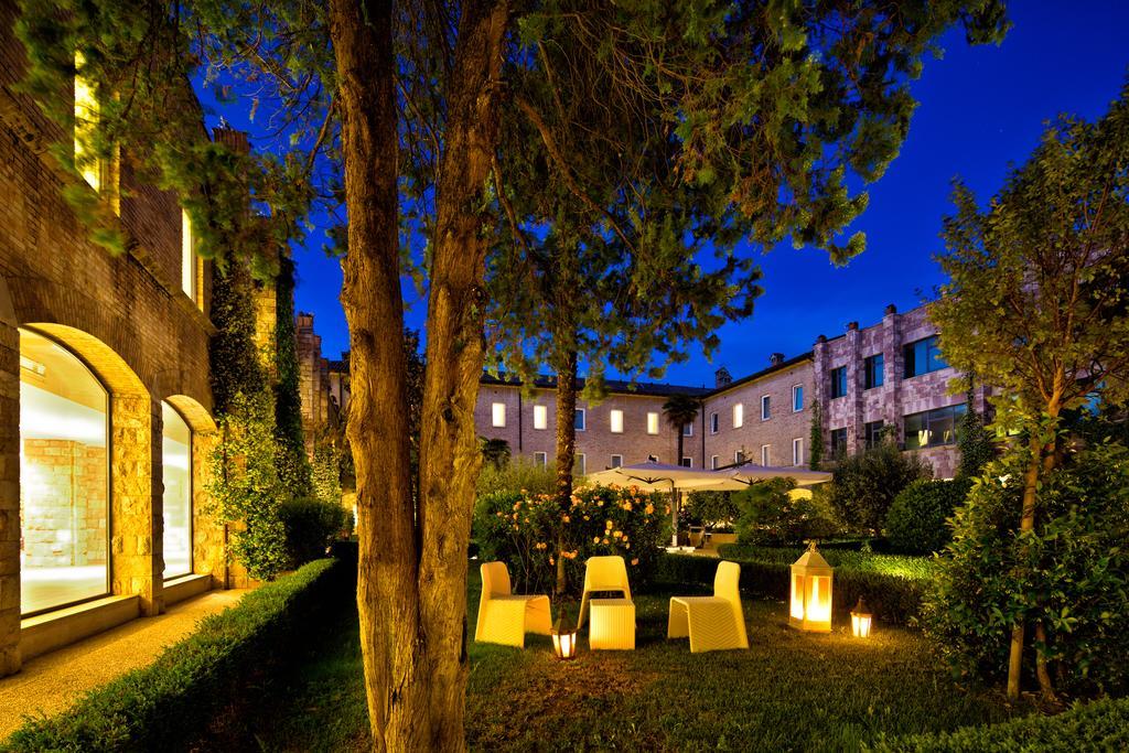 Th Assisi - Hotel Cenacolo Exteriör bild